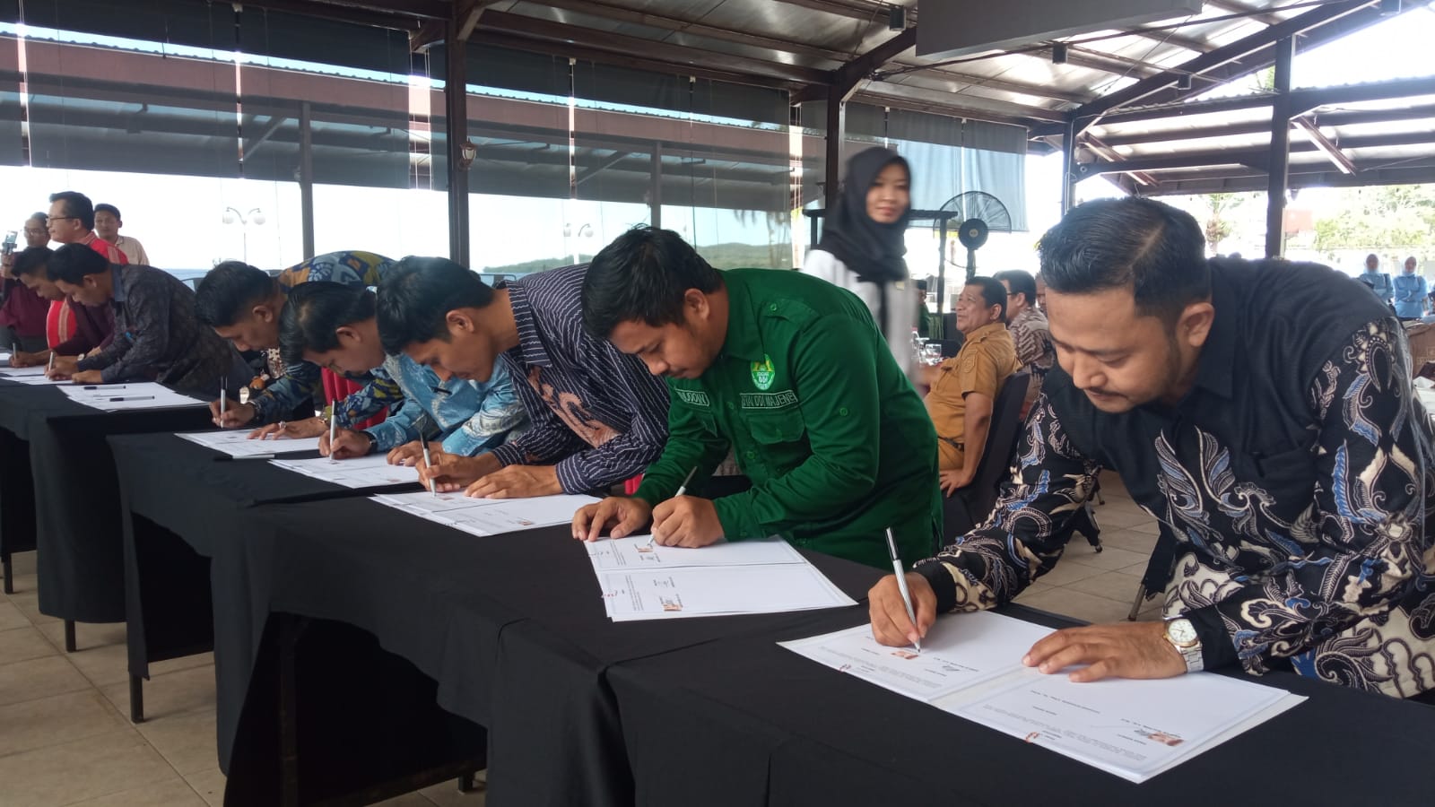 KETUA STAI DDI MAJENE HADIRI PENANDATANGANAN KOMITMEN BERSAMA YANG DIGELAR KEMENKUMHAM SULBAR