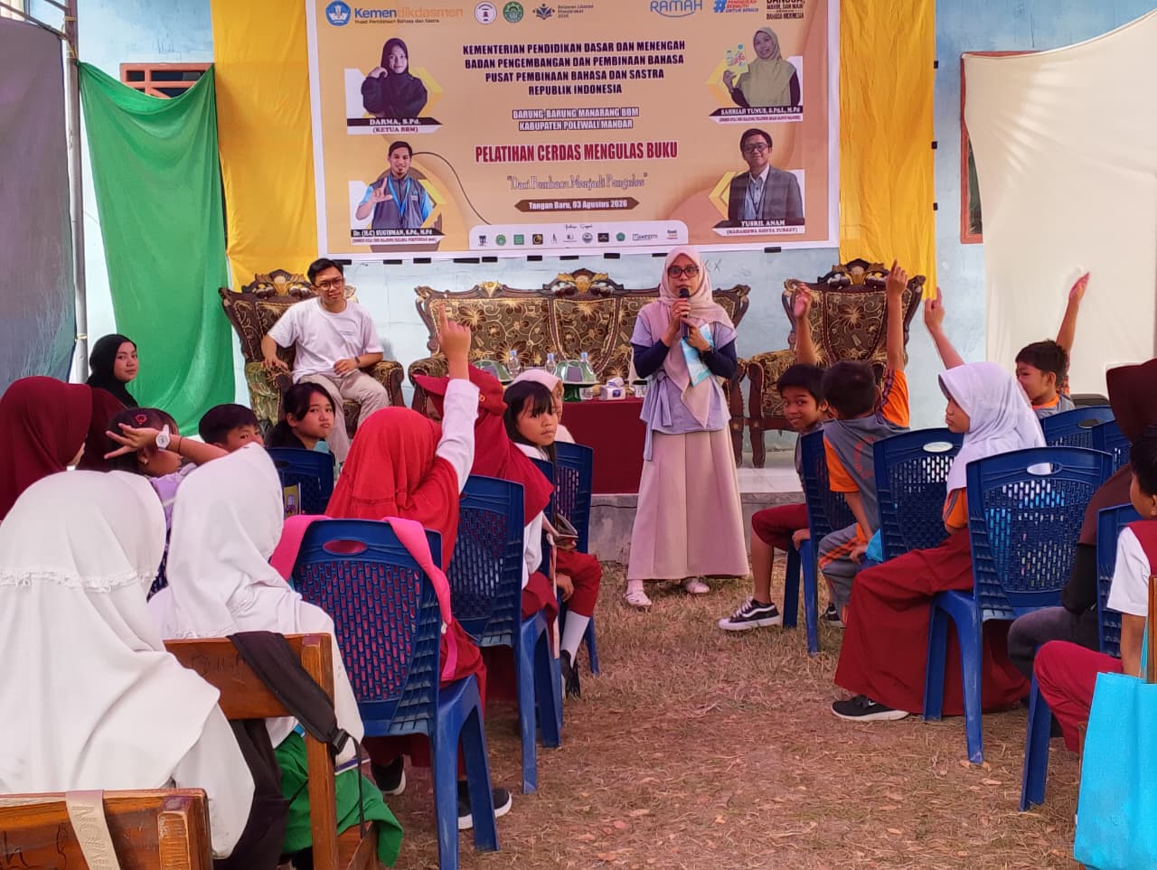 Dari Pembaca Menjadi Pengulas: Pelatihan Cerdas Mengulas Buku Bangkitkan Semangat Literasi di Polewali Mandar
